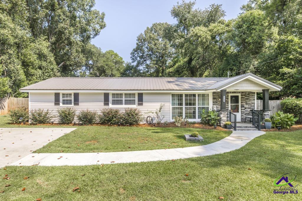 1700 Sewell Circle