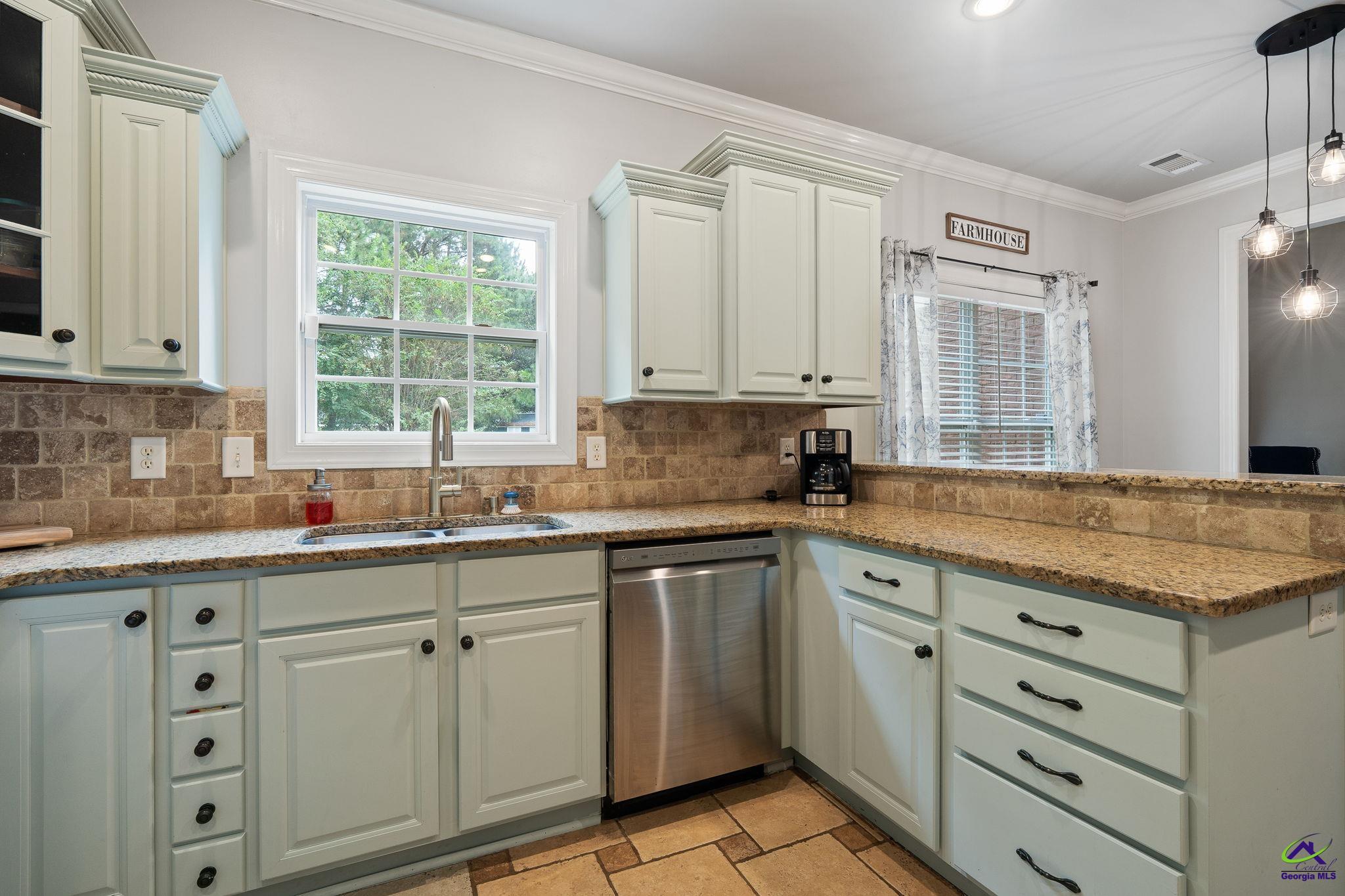 412 Arlington Falls Court