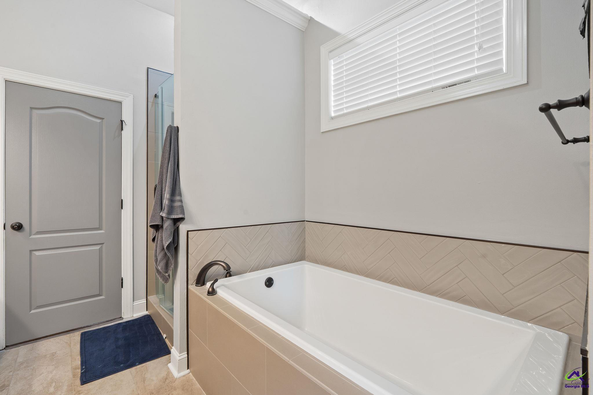 412 Arlington Falls Court