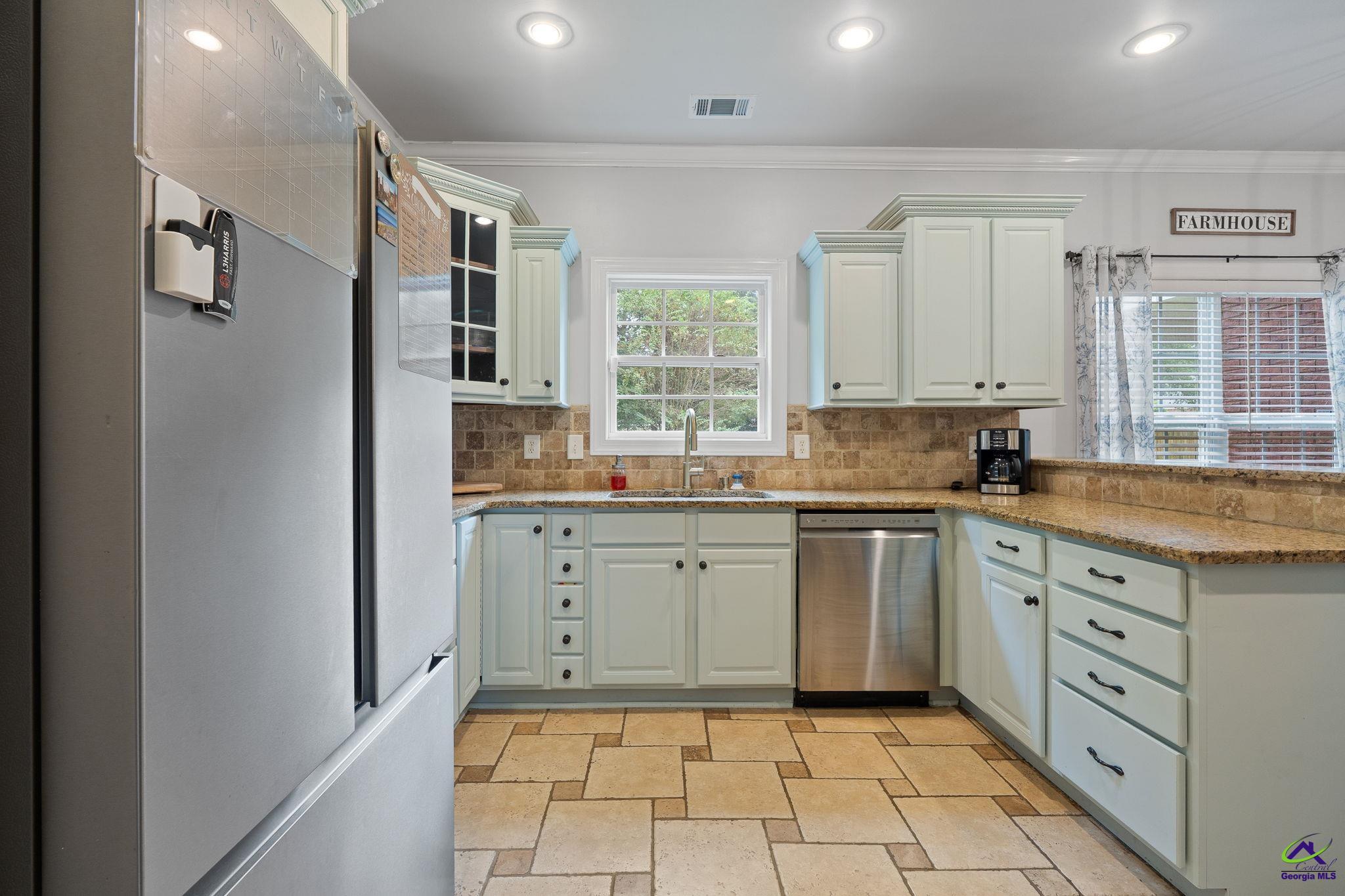 412 Arlington Falls Court