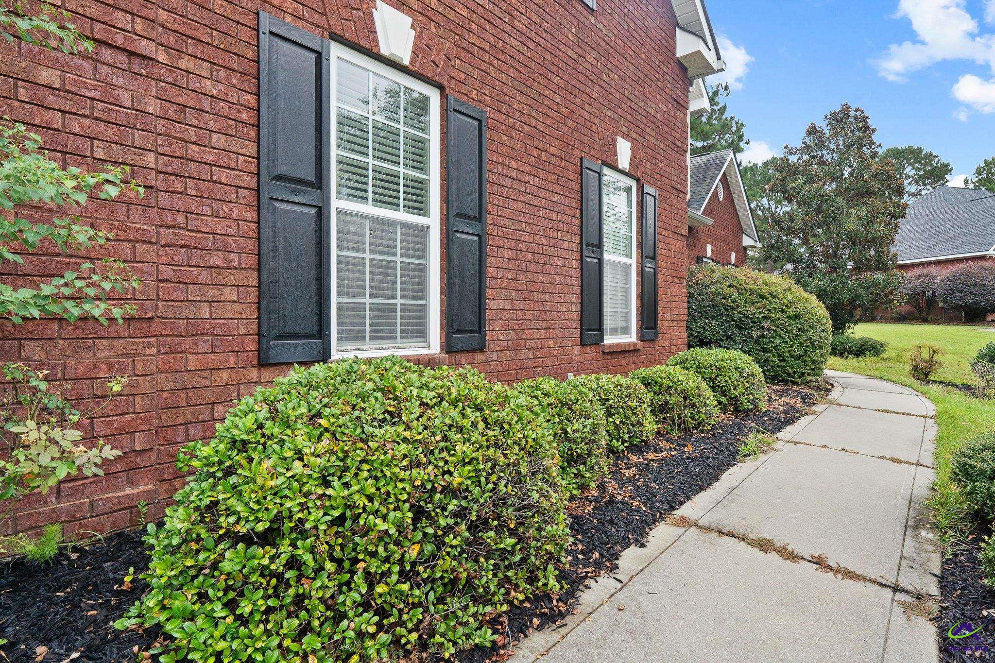 412 Arlington Falls Court