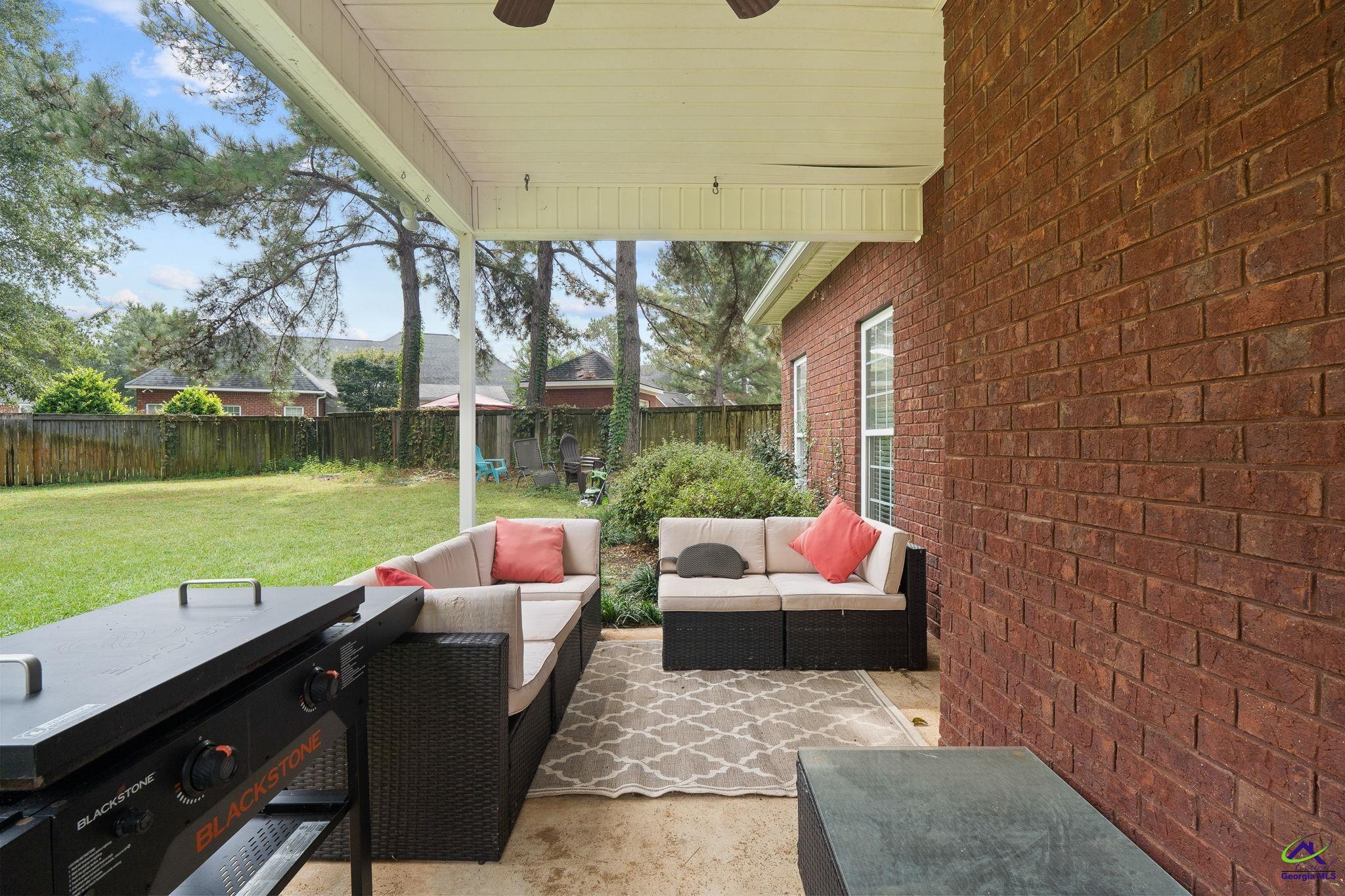 412 Arlington Falls Court