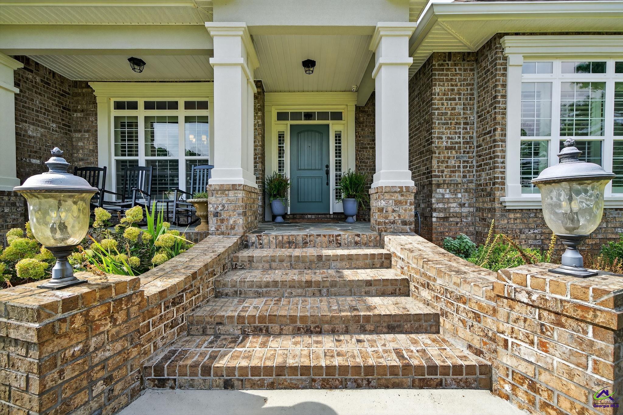 45 Worthington Circle