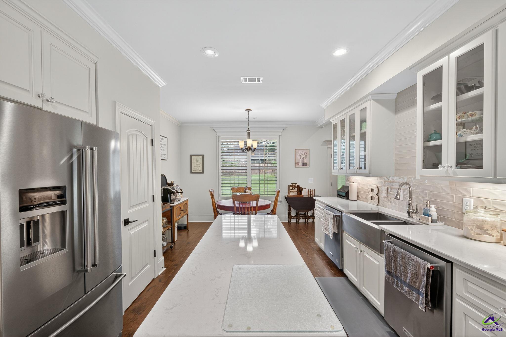 45 Worthington Circle