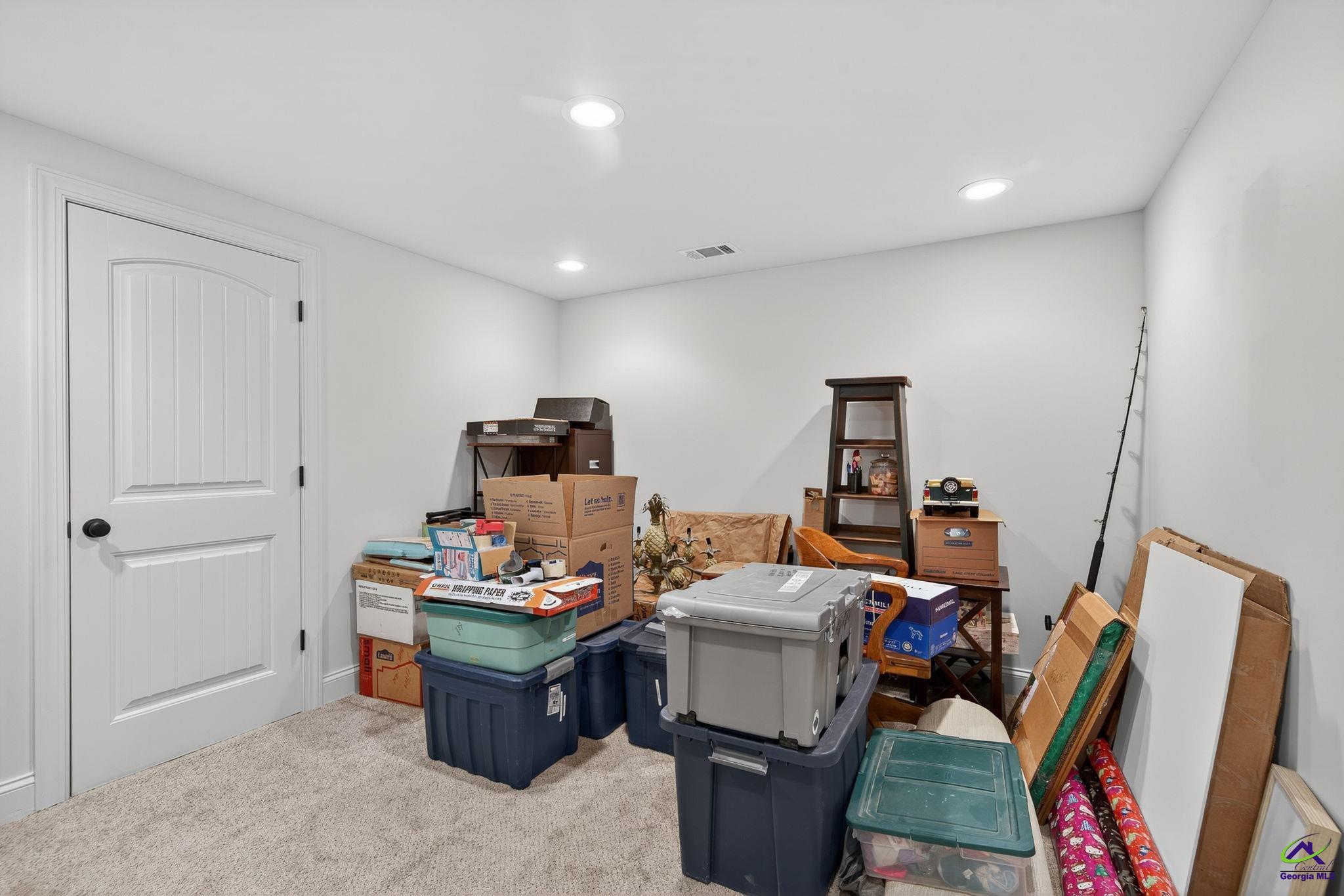 45 Worthington Circle