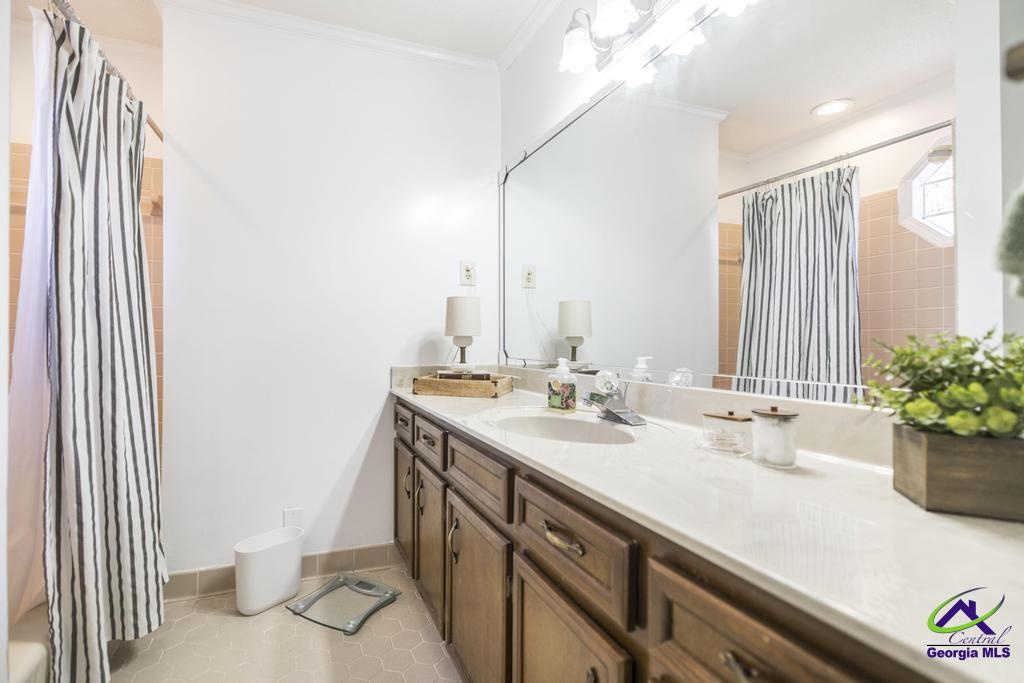 668 Monticlair Drive