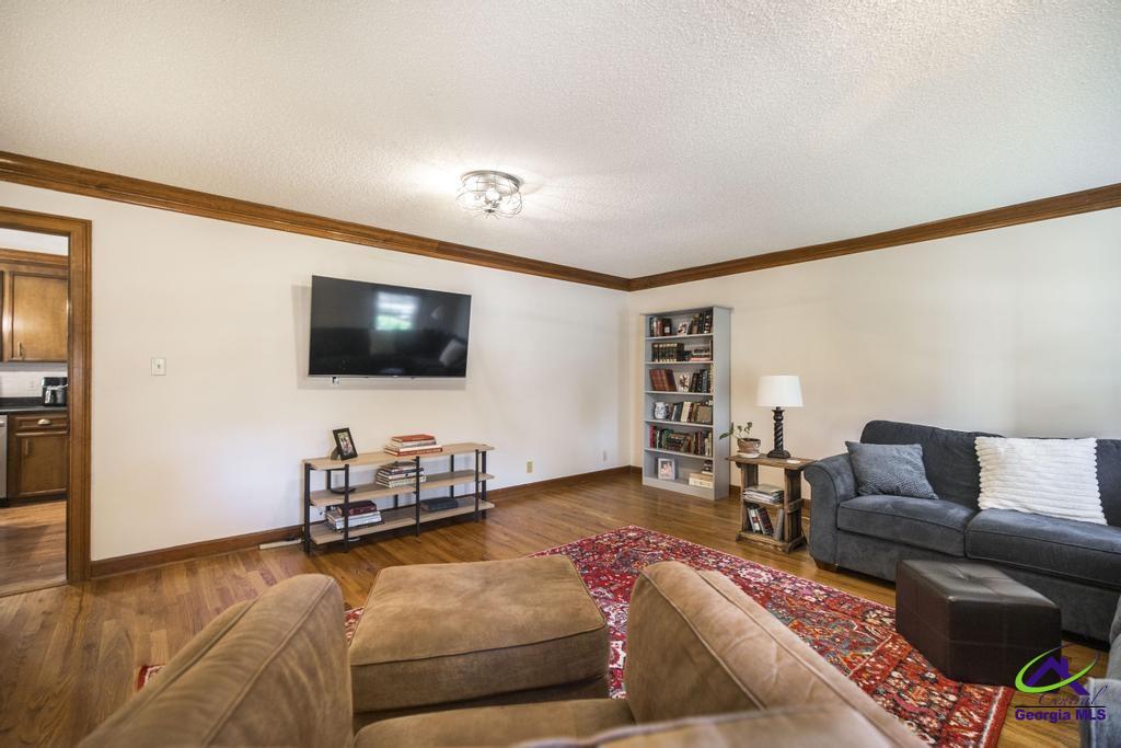 668 Monticlair Drive