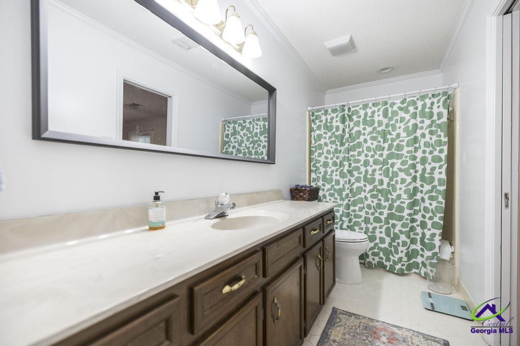 668 Monticlair Drive