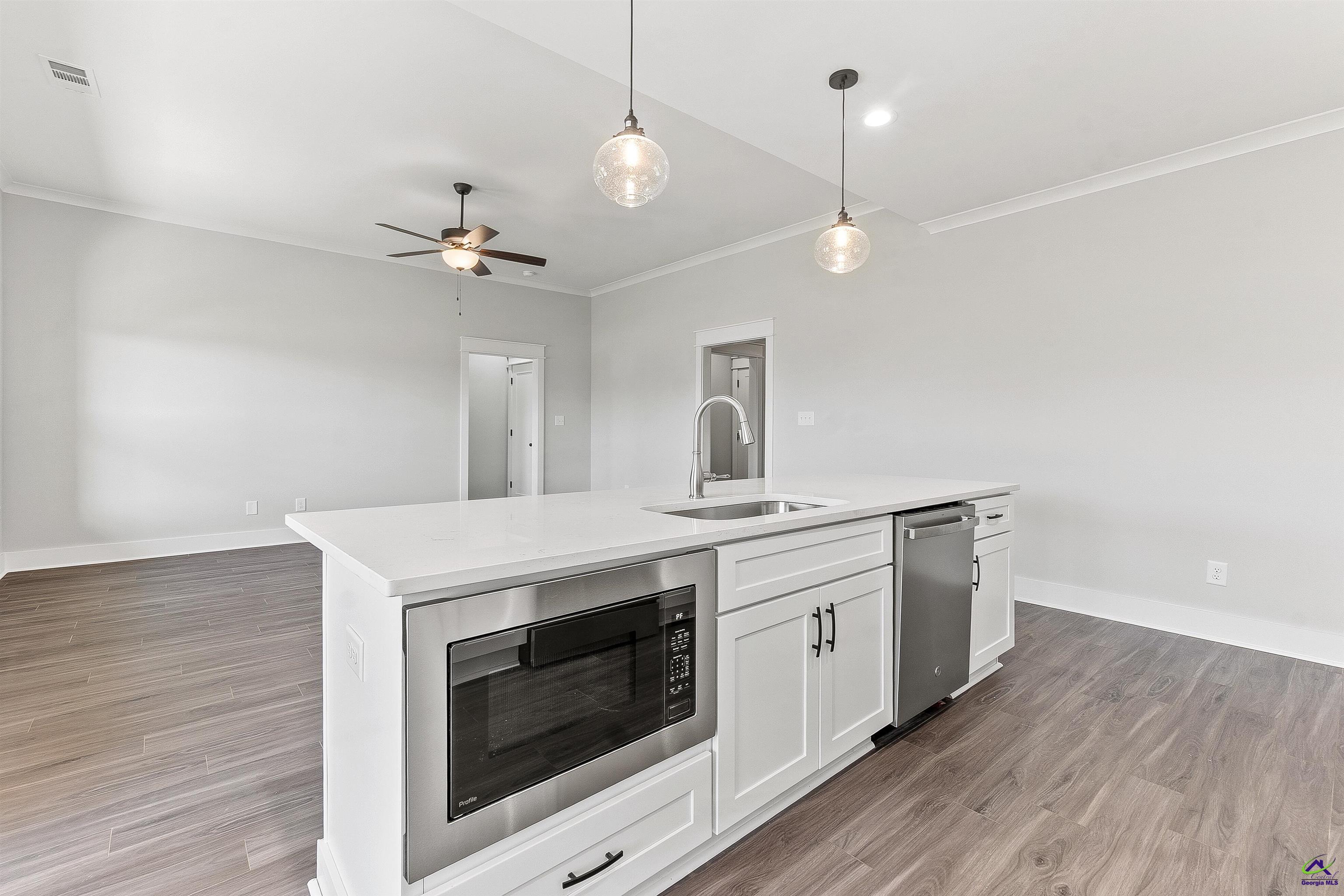 607 Bristleleaf Path