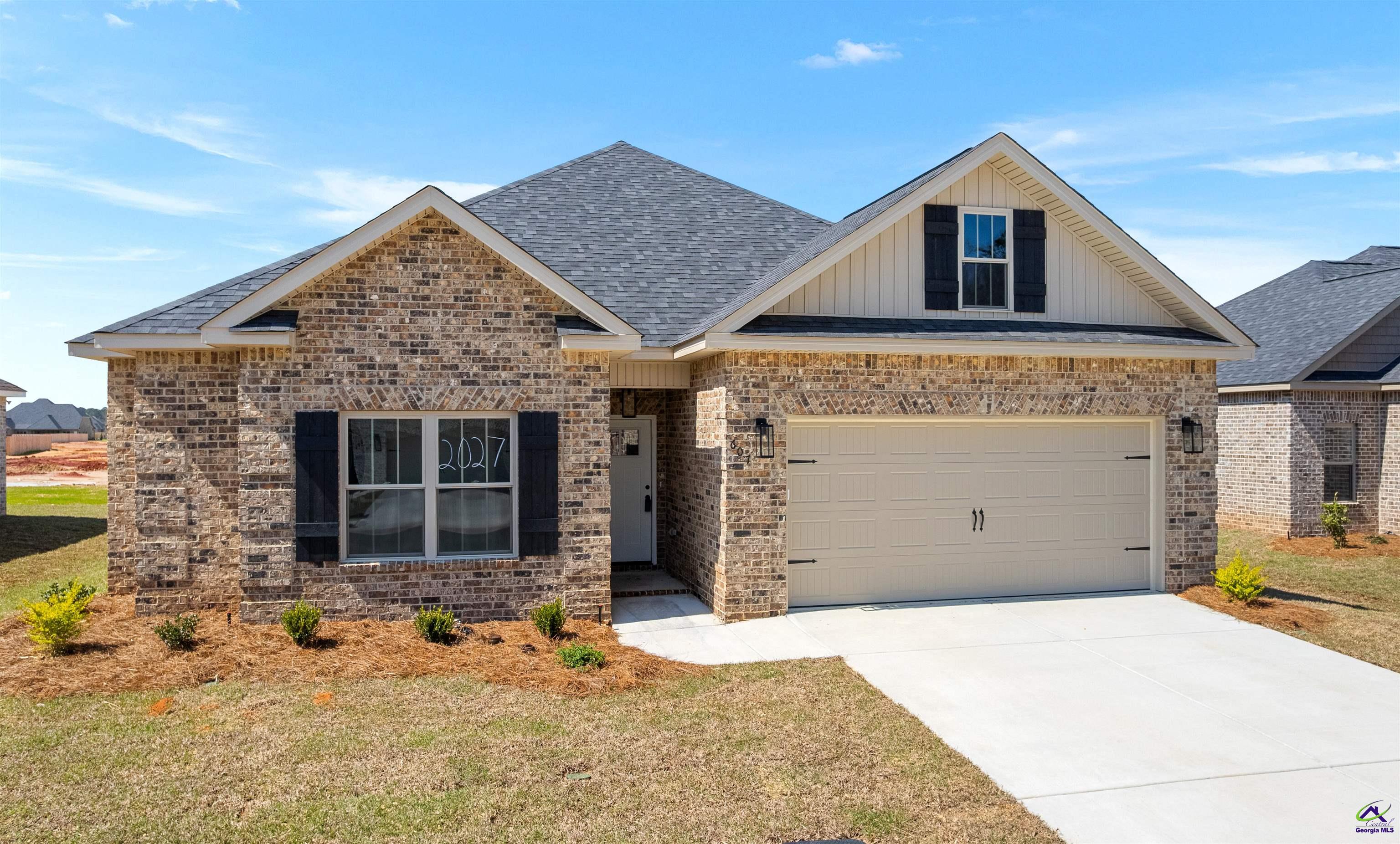 607 Bristleleaf Path
