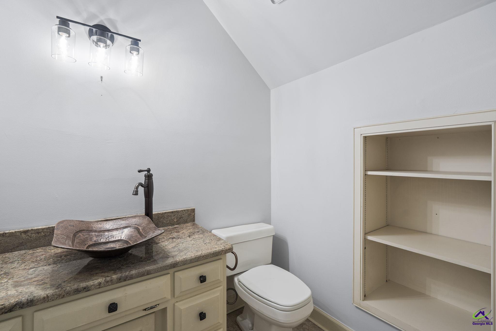 1231 Woodcrest Drive