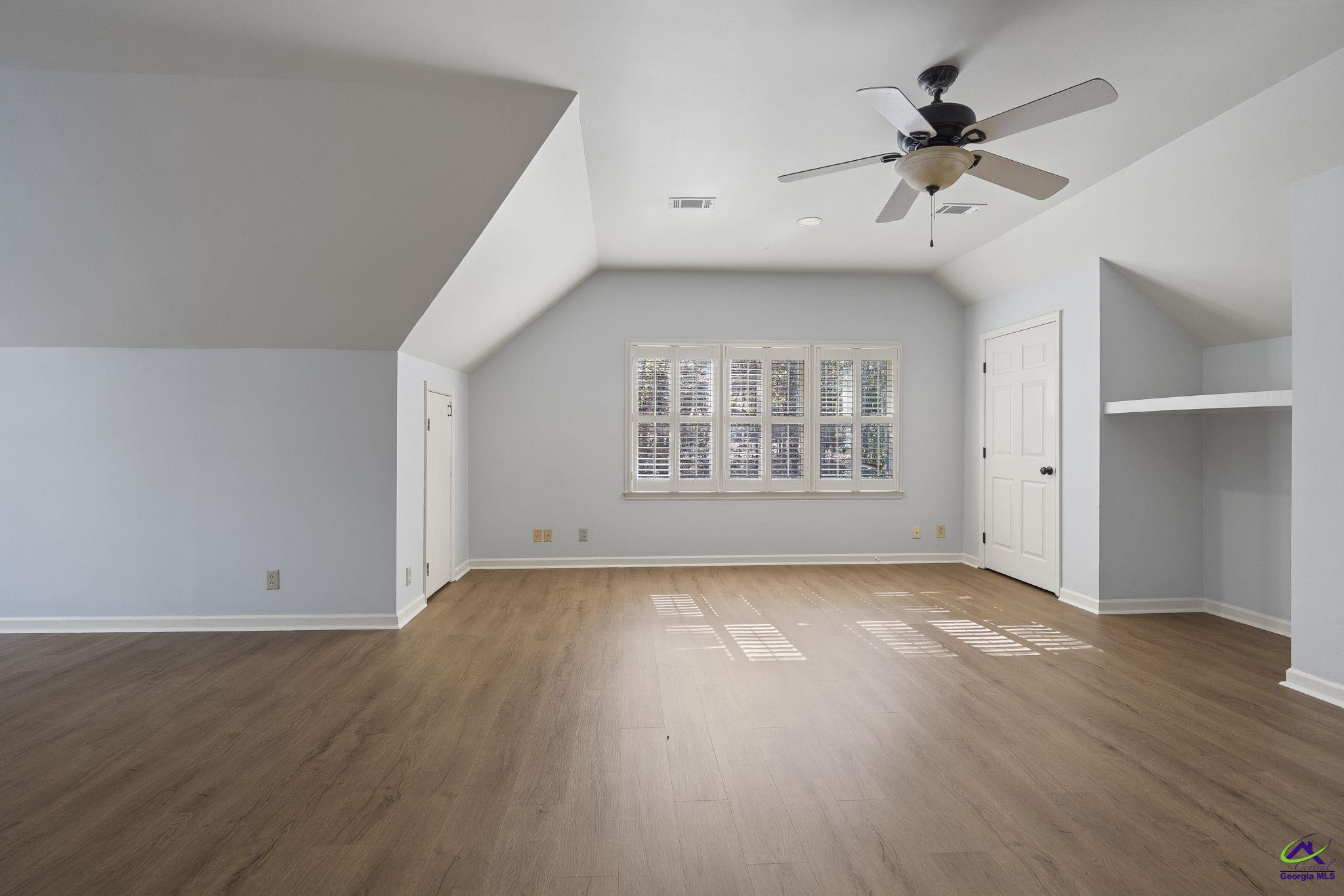 1231 Woodcrest Drive