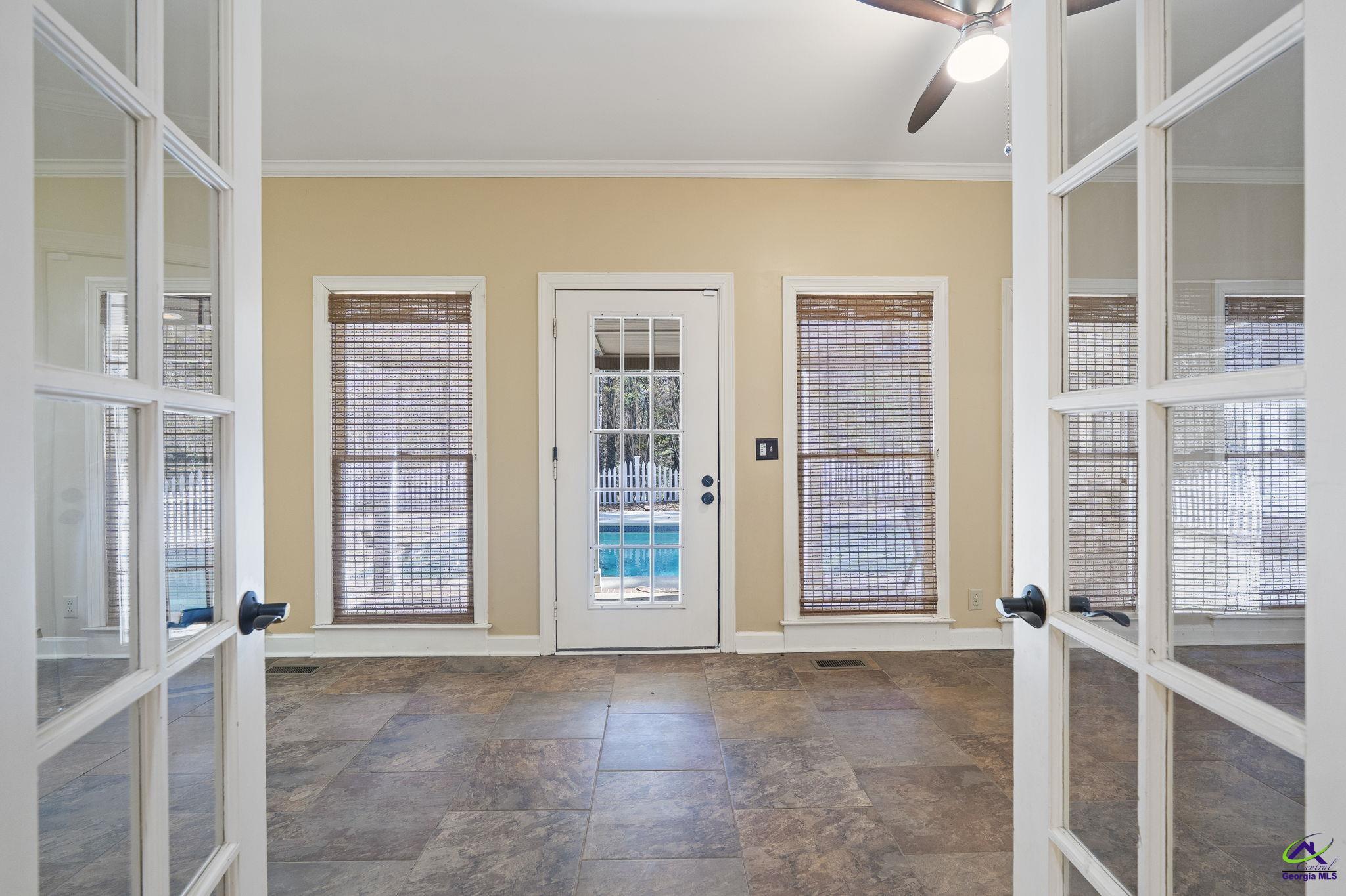 1231 Woodcrest Drive