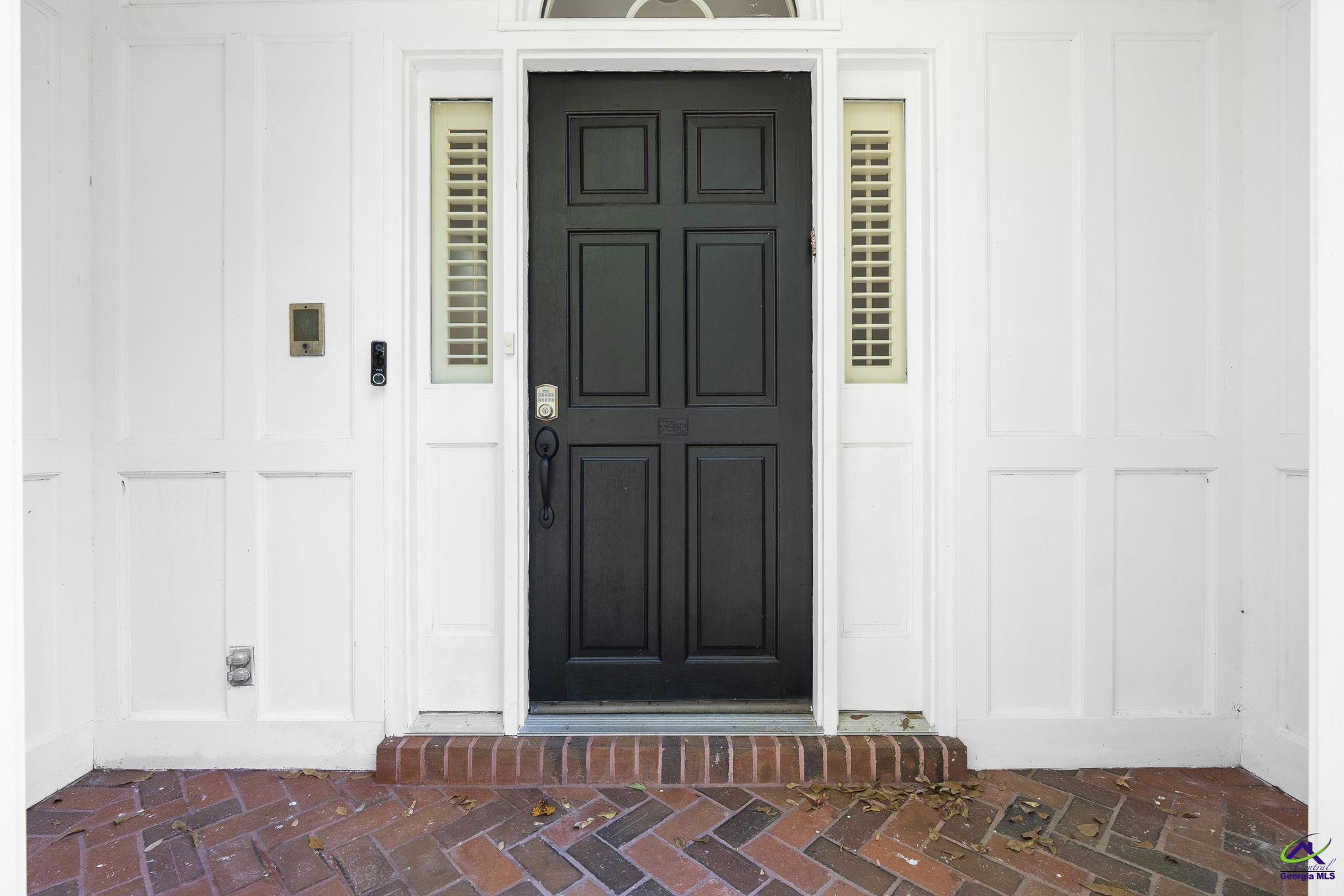 1231 Woodcrest Drive