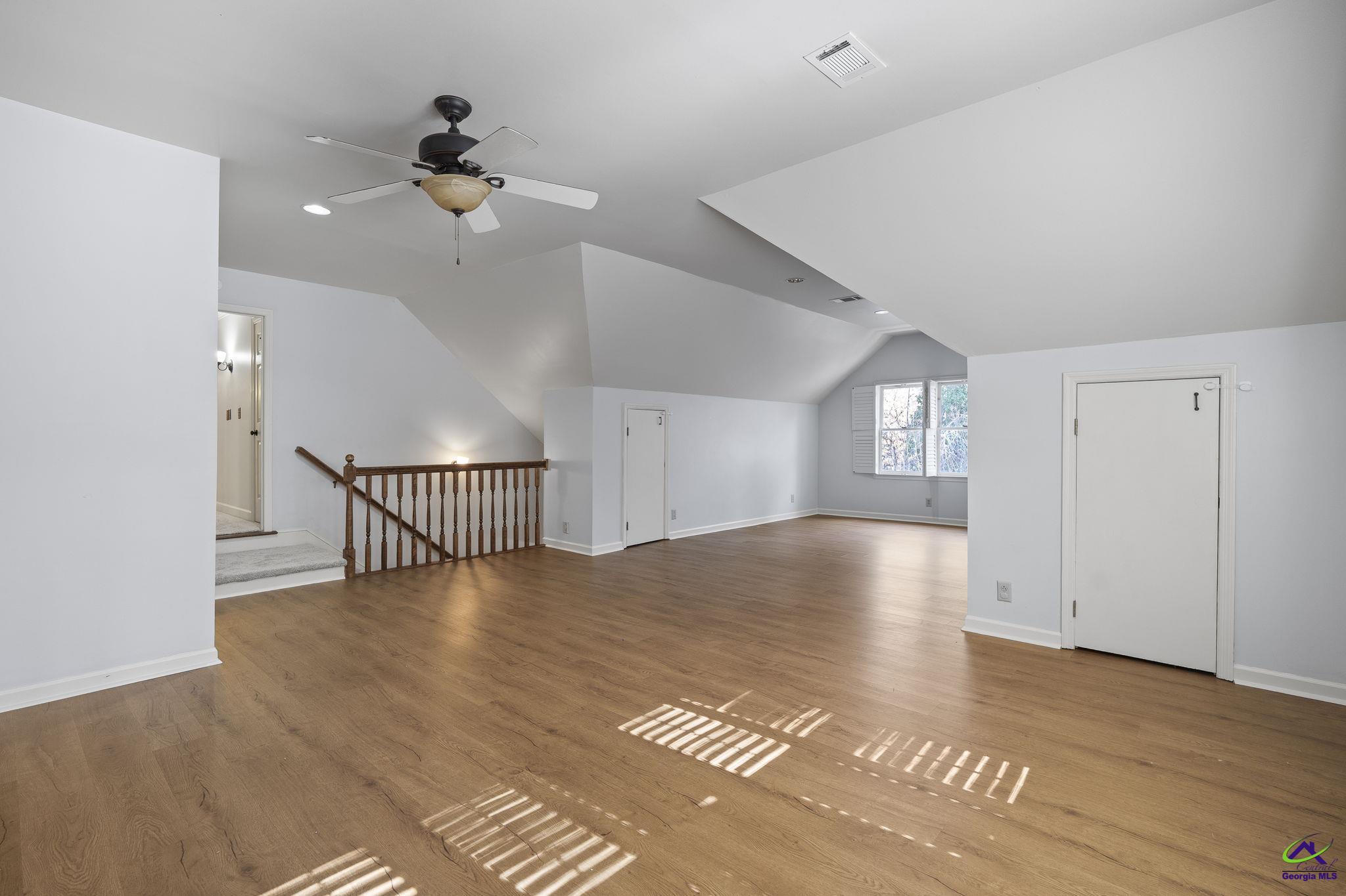 1231 Woodcrest Drive