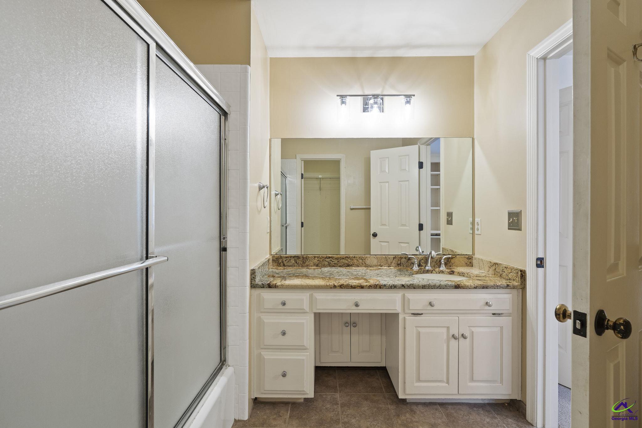 1231 Woodcrest Drive