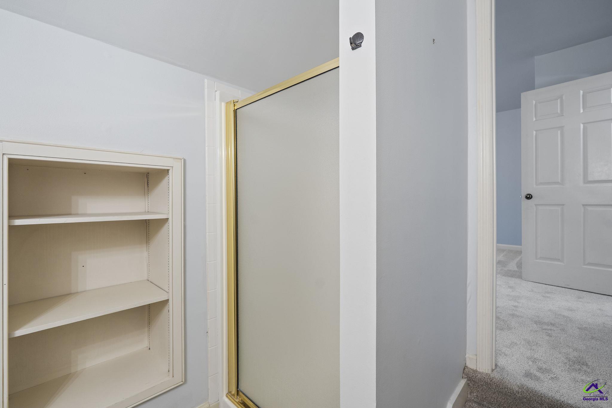 1231 Woodcrest Drive