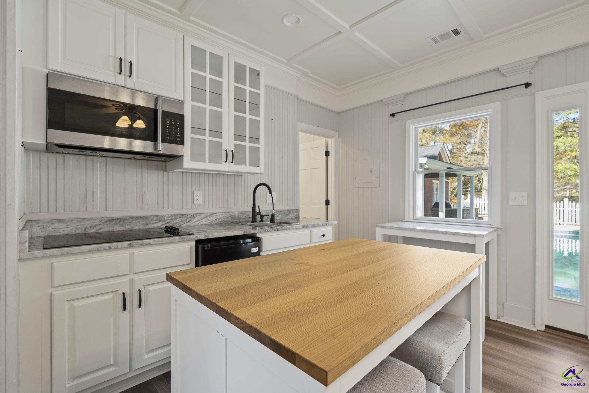 1231 Woodcrest Drive