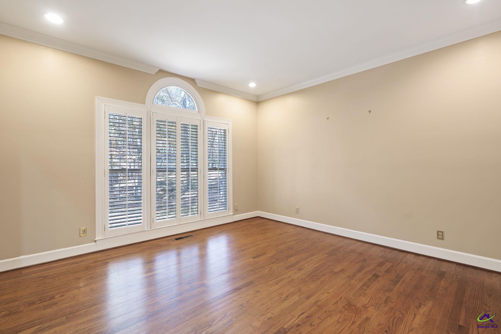 1231 Woodcrest Drive