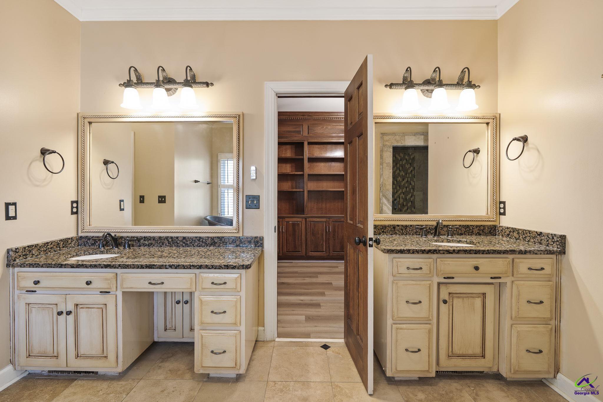 1231 Woodcrest Drive