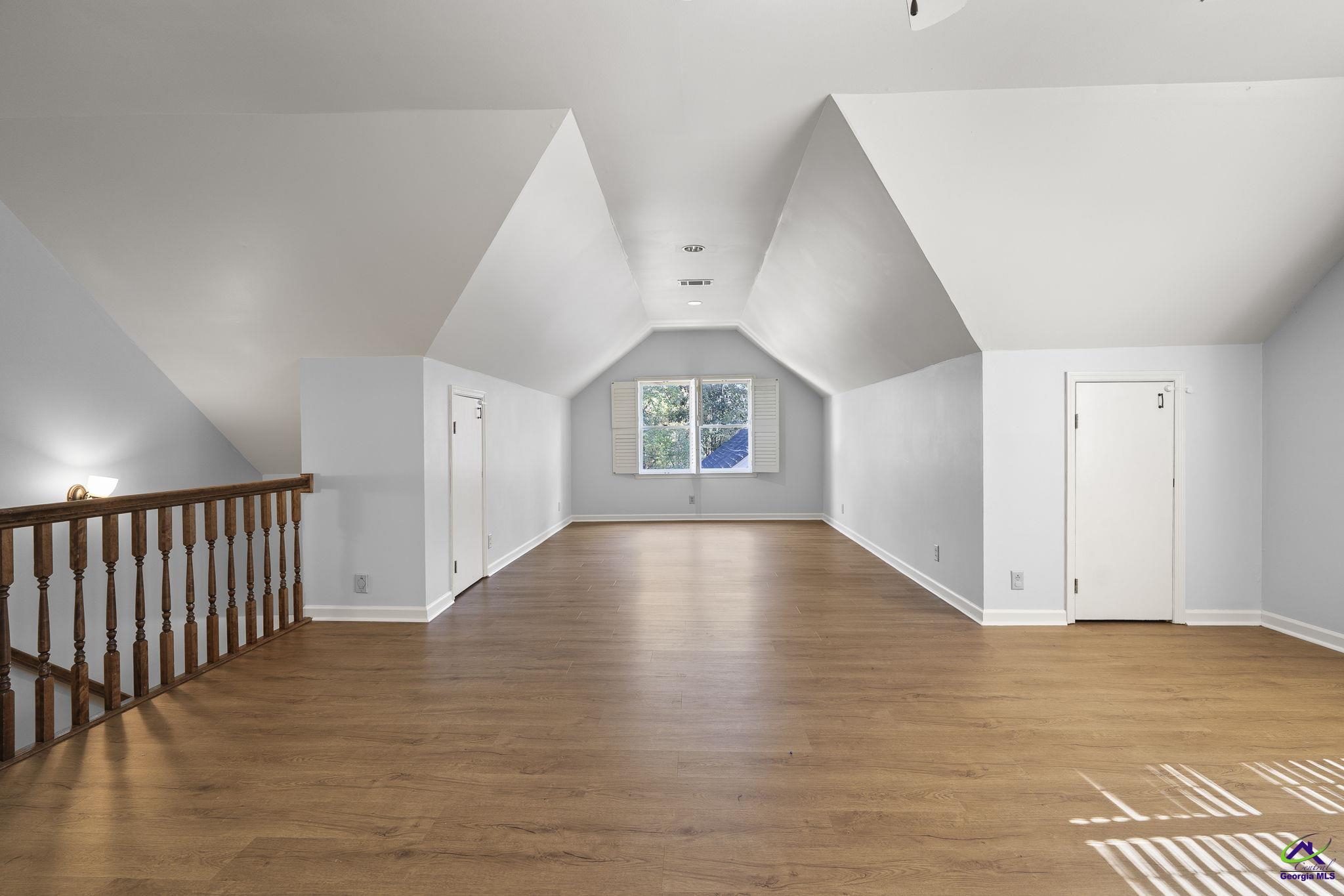 1231 Woodcrest Drive