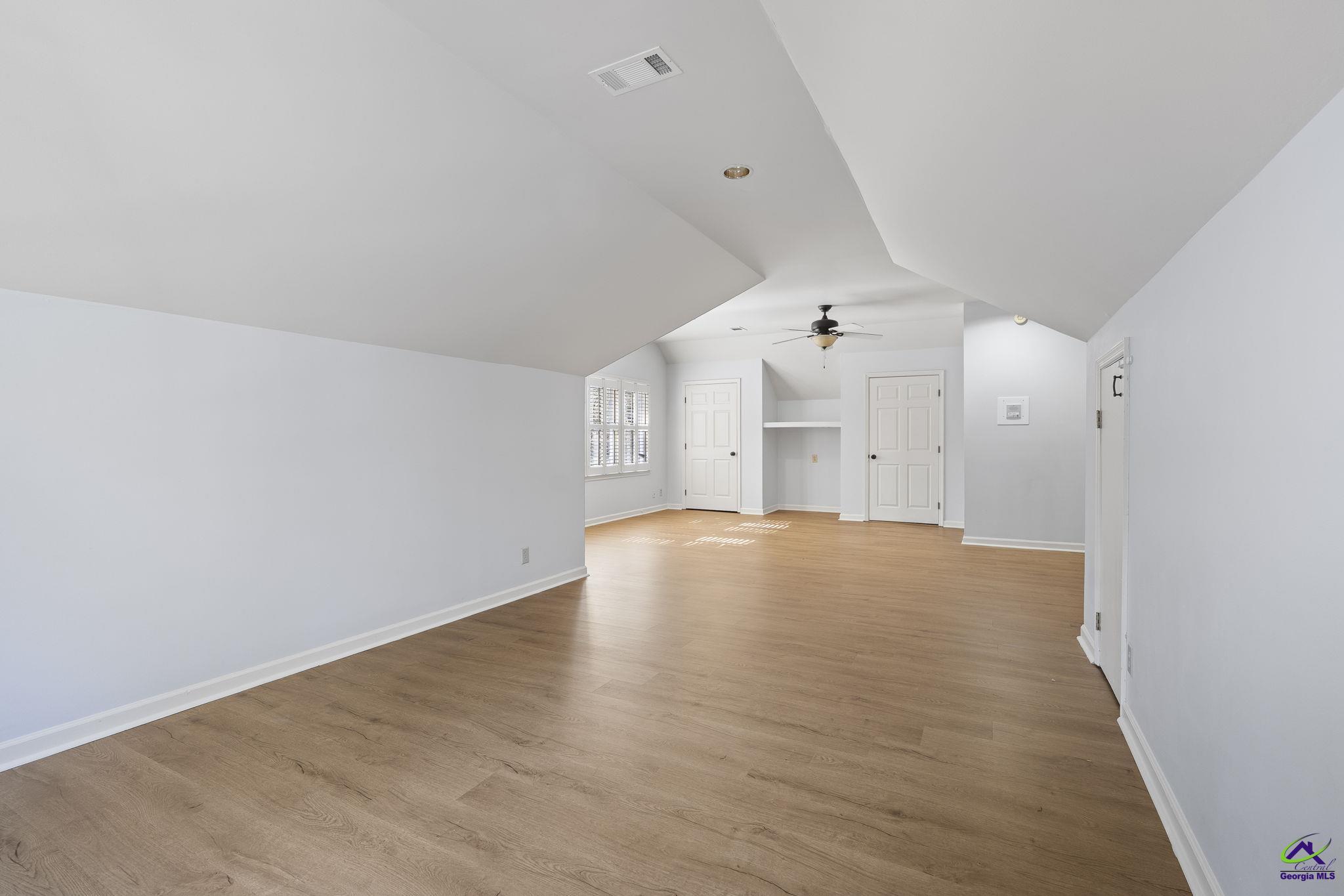 1231 Woodcrest Drive