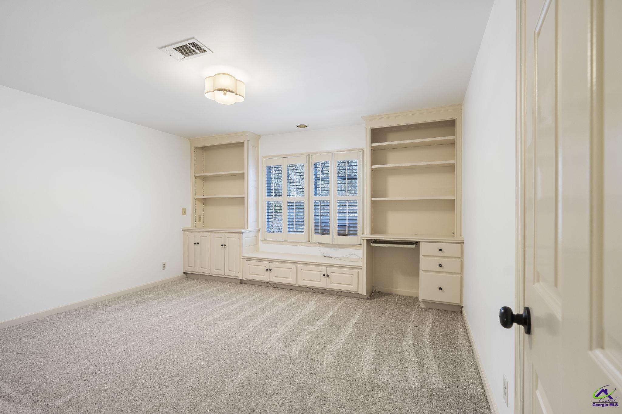 1231 Woodcrest Drive