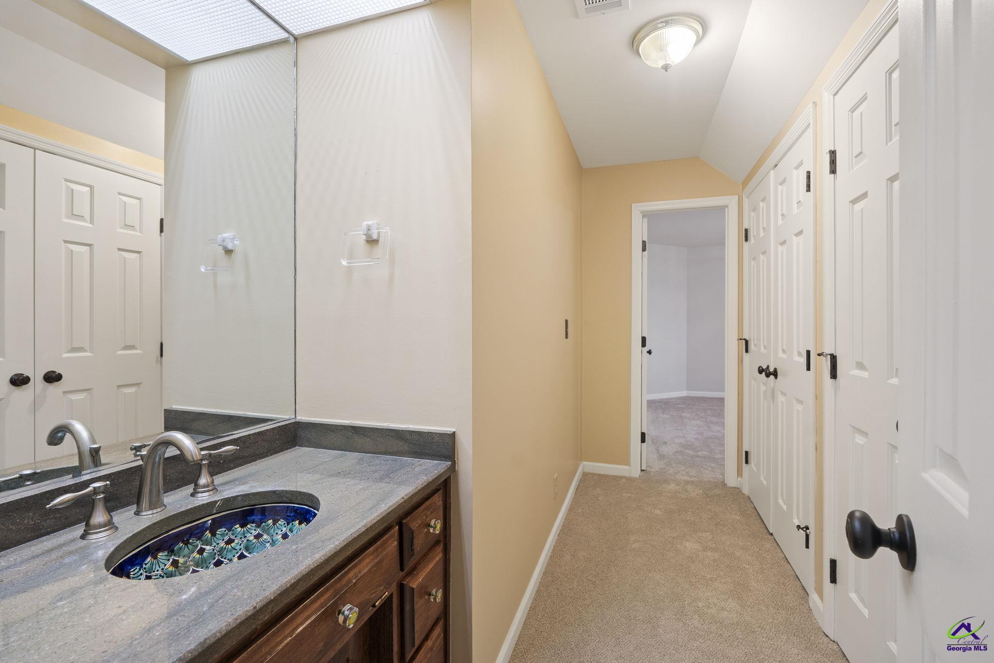 1231 Woodcrest Drive