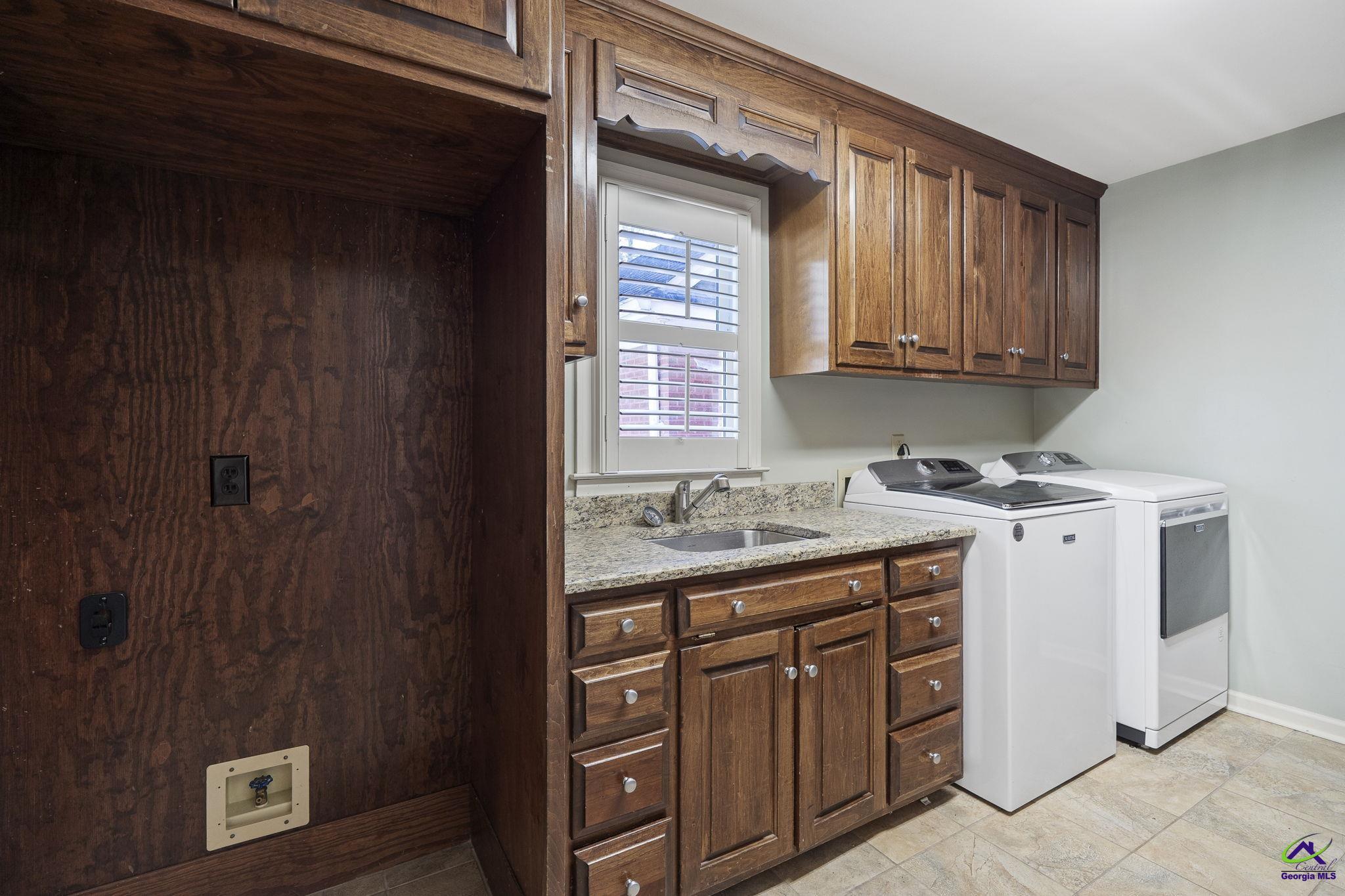 1231 Woodcrest Drive