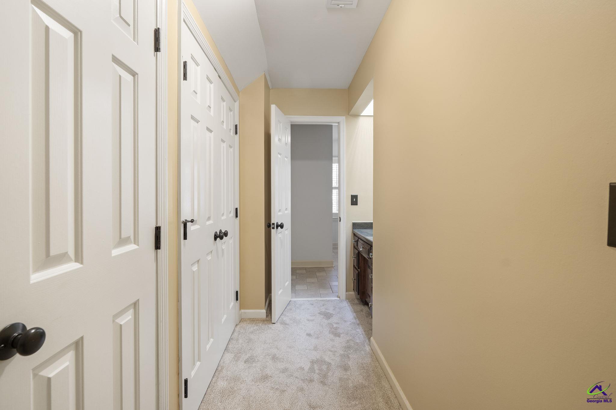 1231 Woodcrest Drive