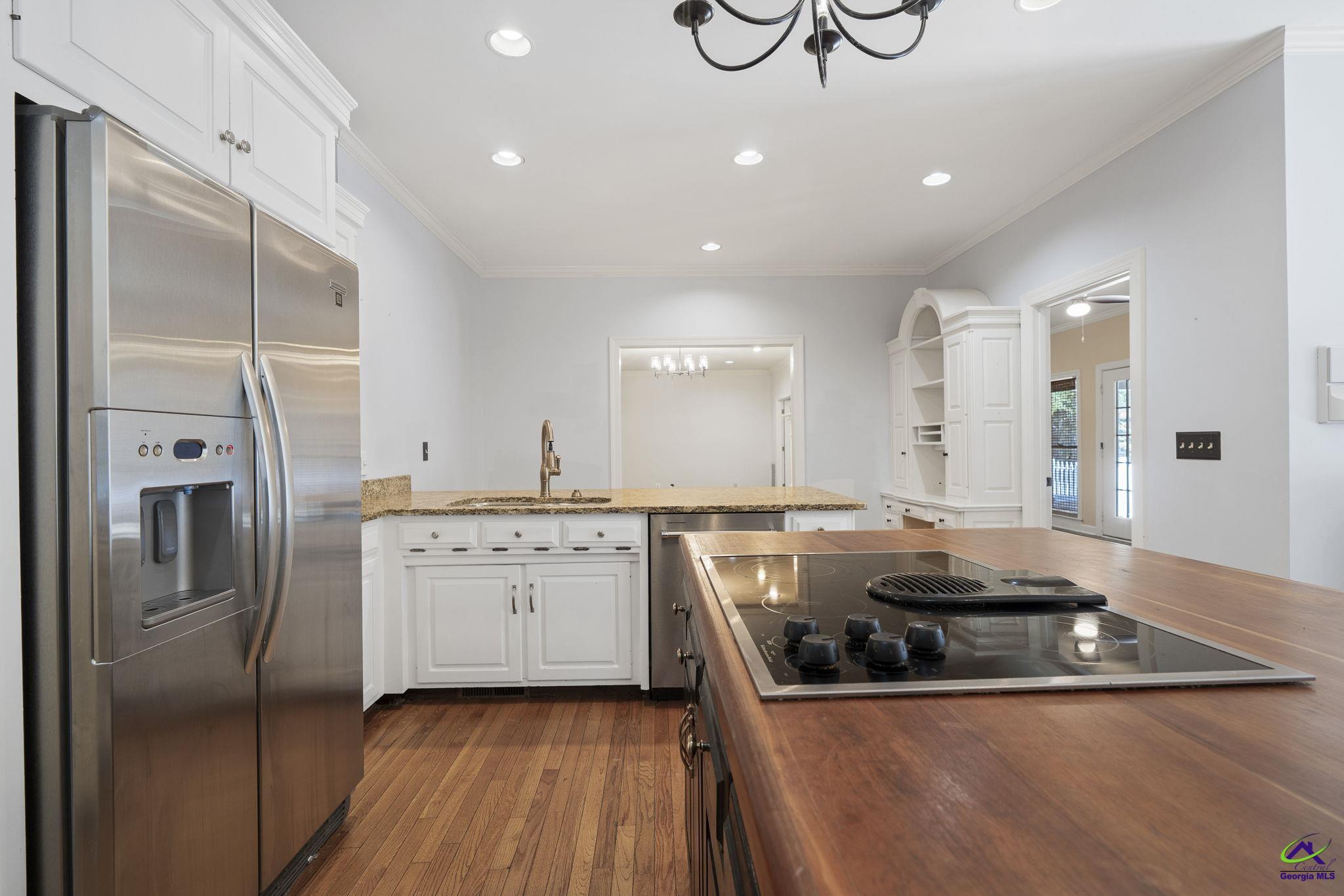 1231 Woodcrest Drive