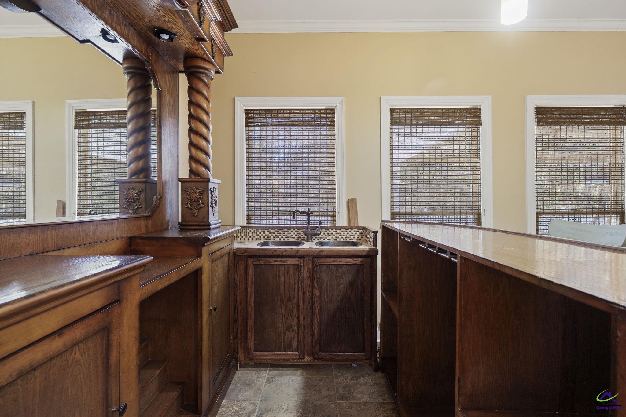 1231 Woodcrest Drive