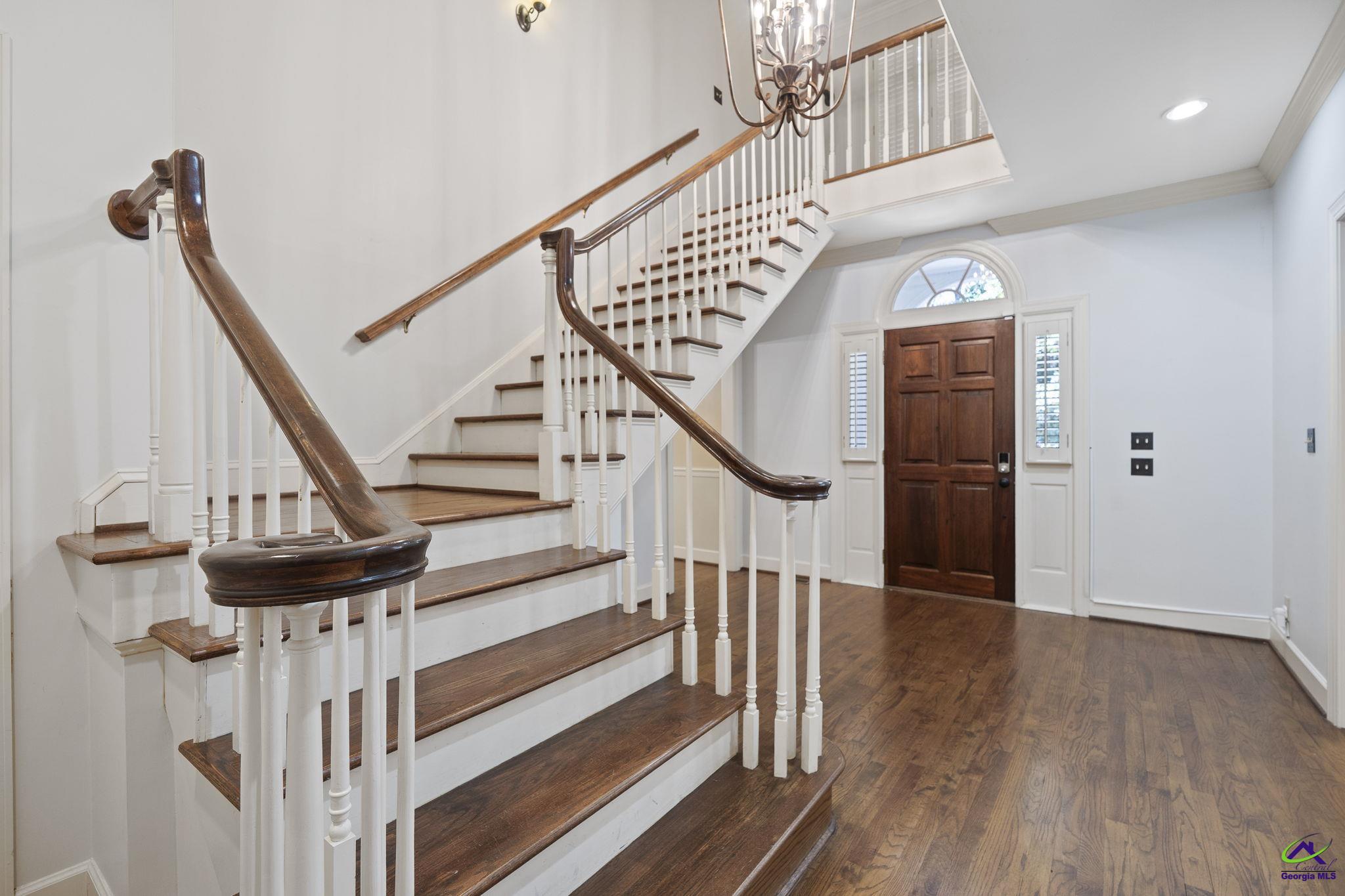 1231 Woodcrest Drive