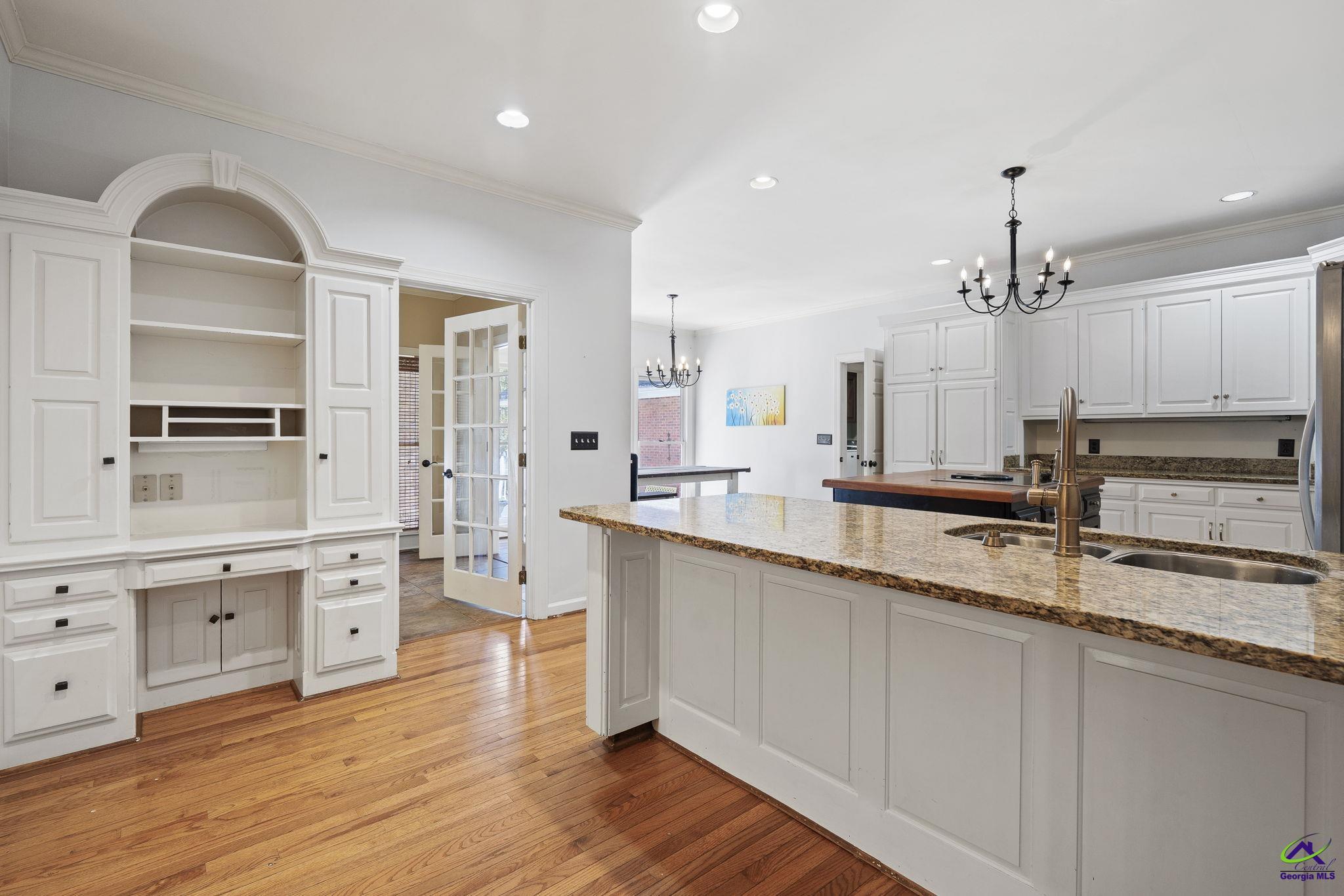 1231 Woodcrest Drive