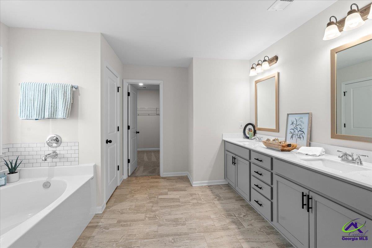 126 W River Cane Run