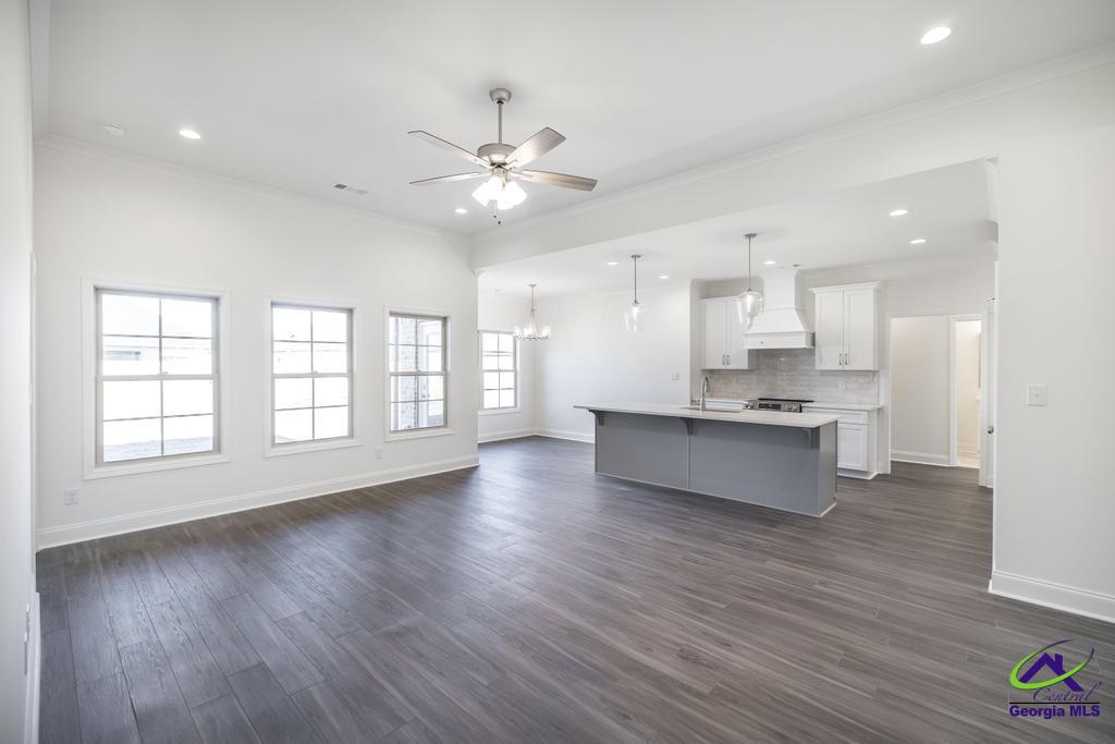 519 Bristleleaf Path