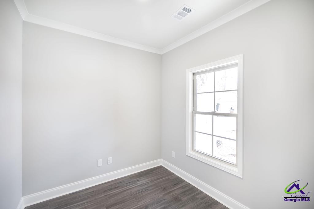 519 Bristleleaf Path