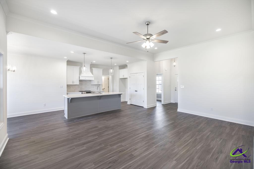 519 Bristleleaf Path