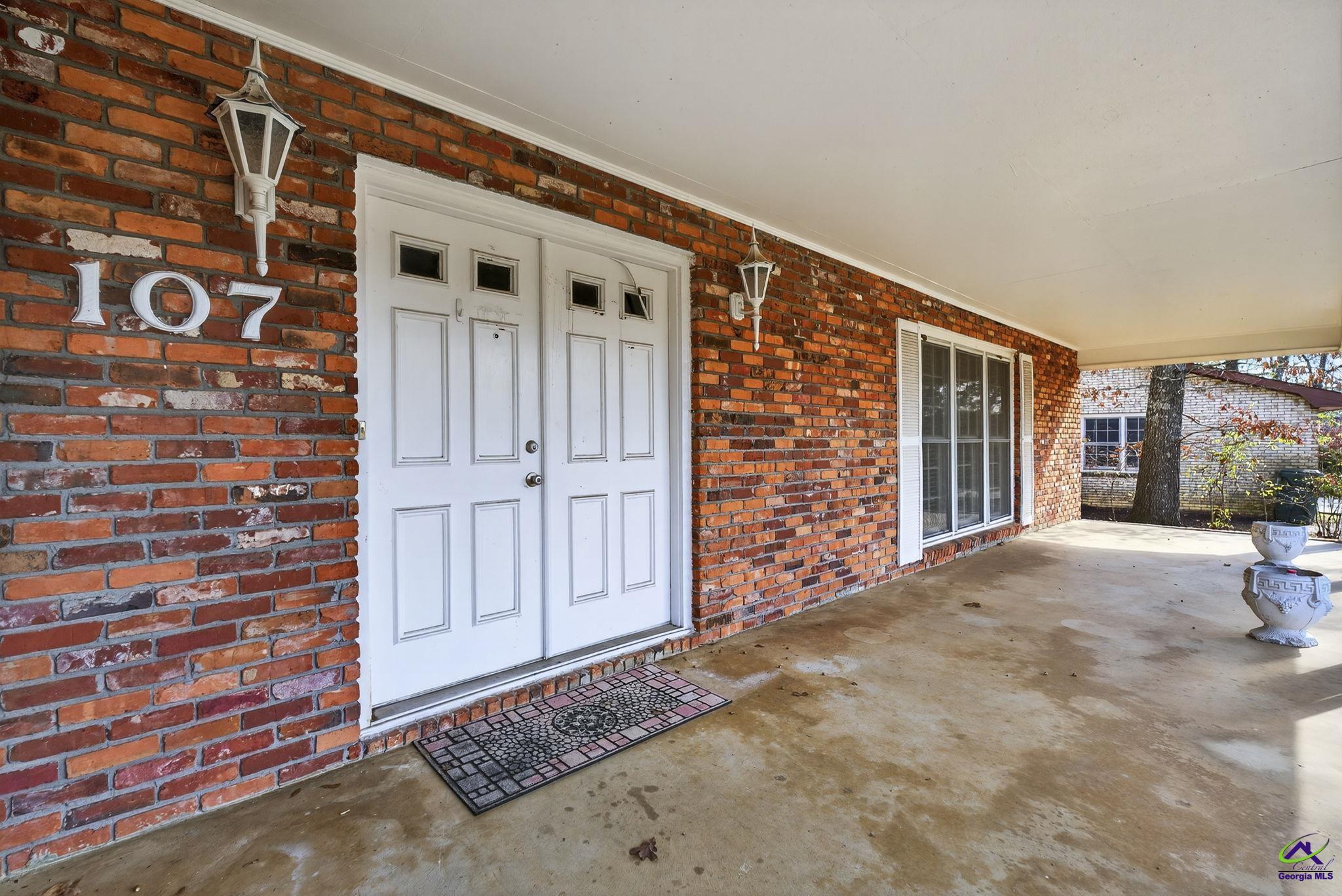 107 Via Eldorado Drive