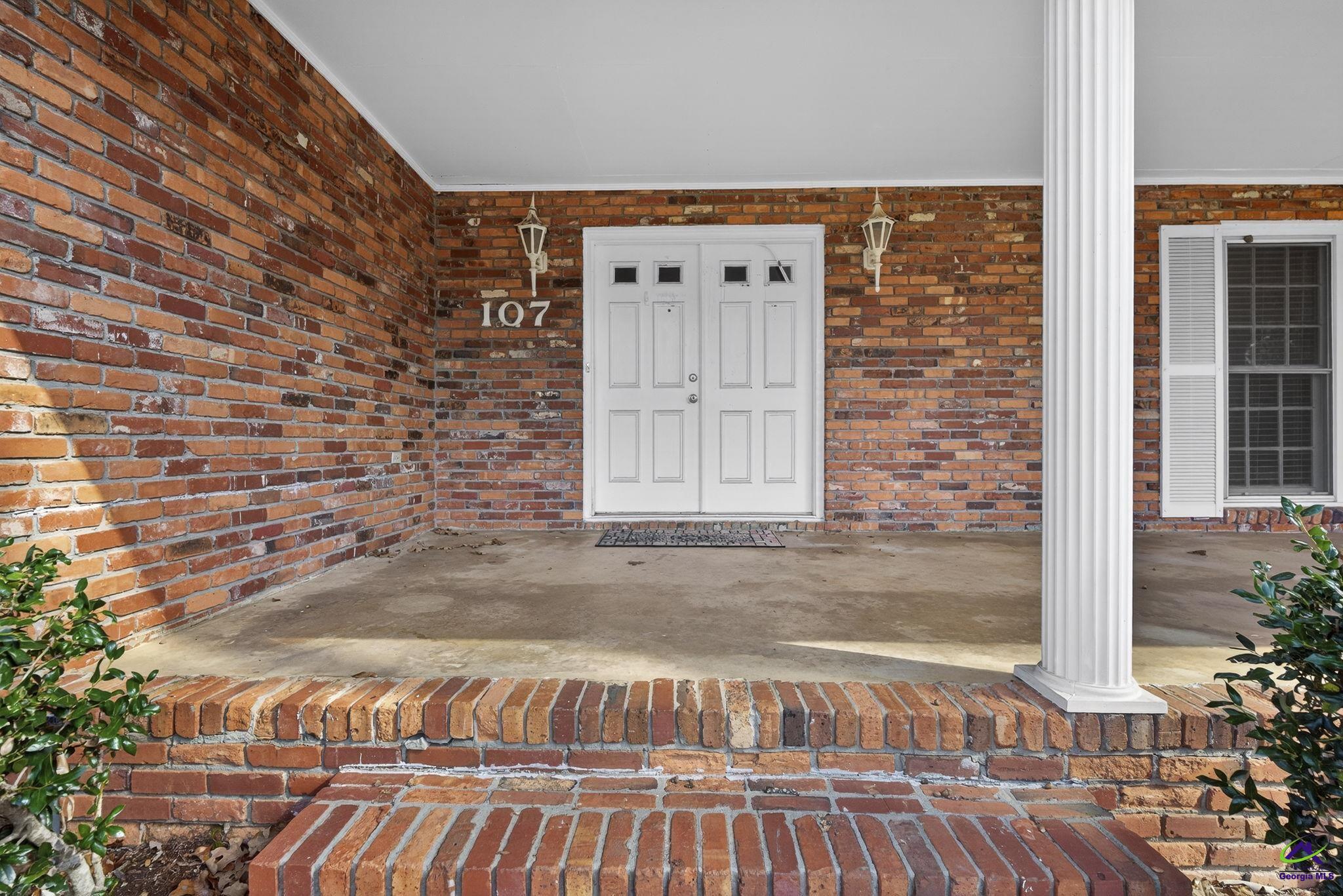 107 Via Eldorado Drive