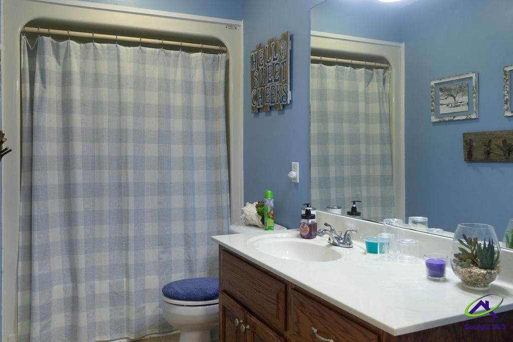 1513 Columbus Highway