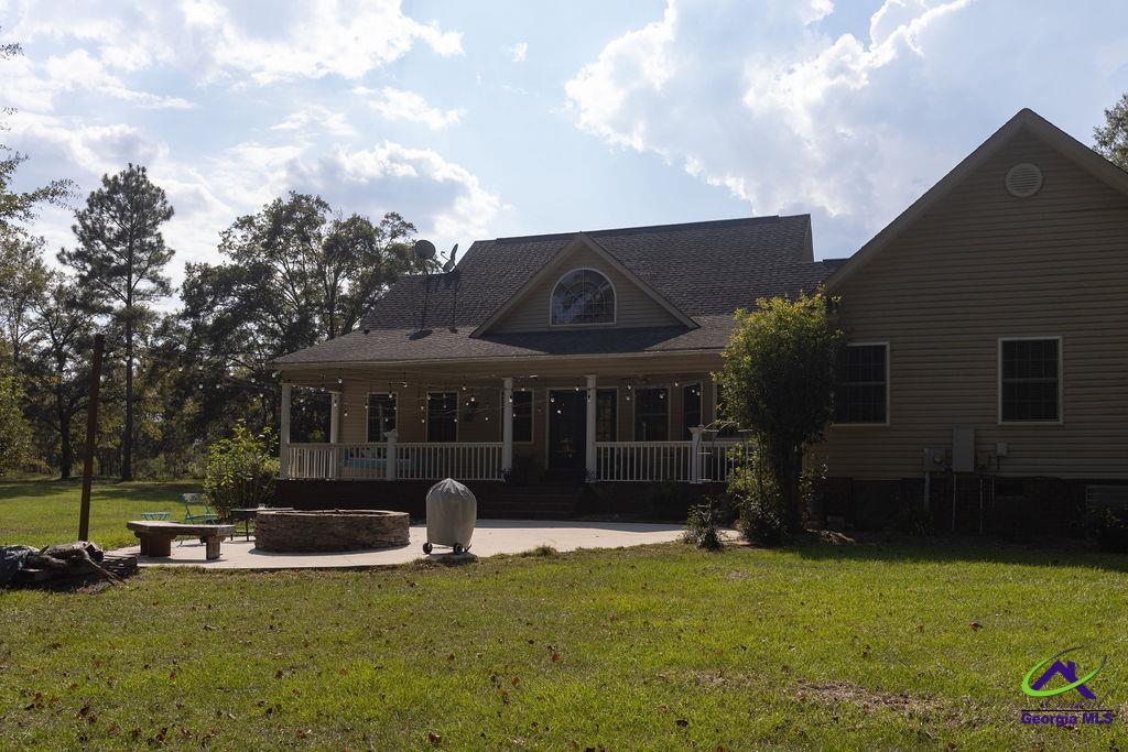 1513 Columbus Highway