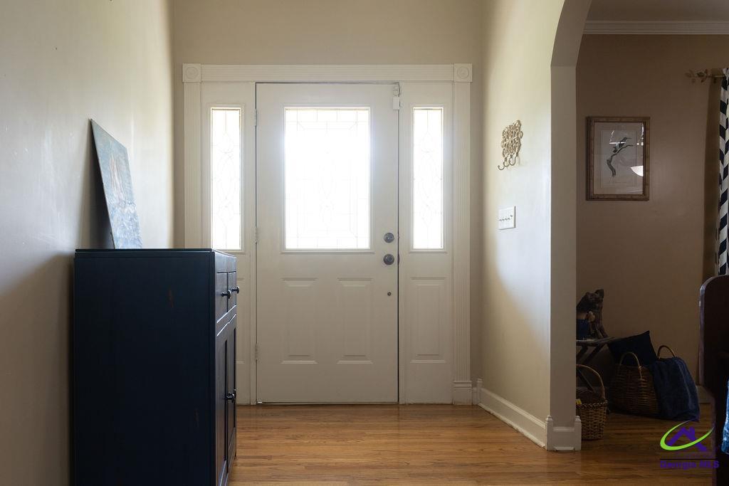 1513 Columbus Highway