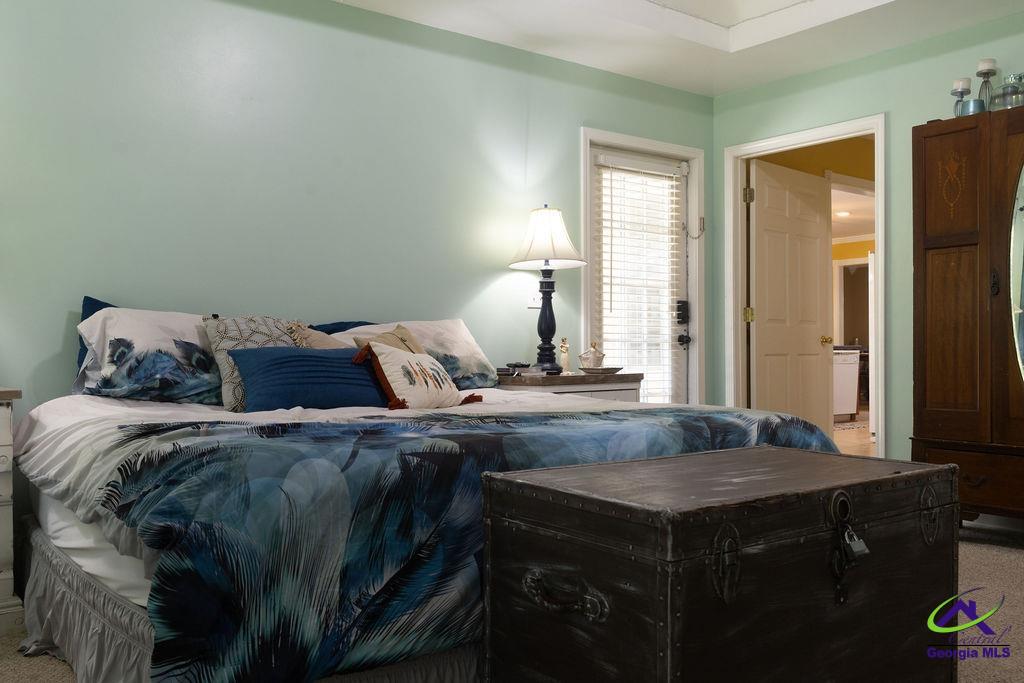 1513 Columbus Highway