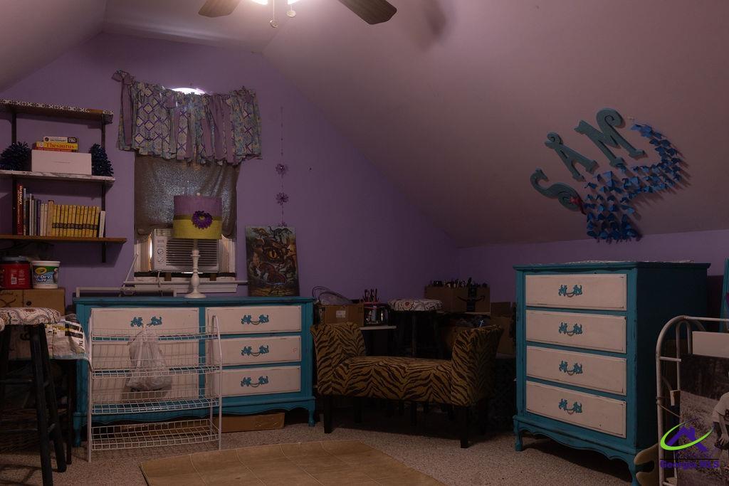 1513 Columbus Highway