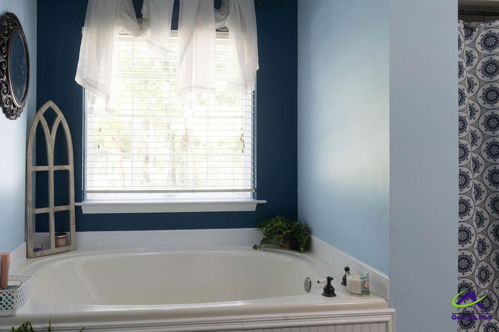 1513 Columbus Highway