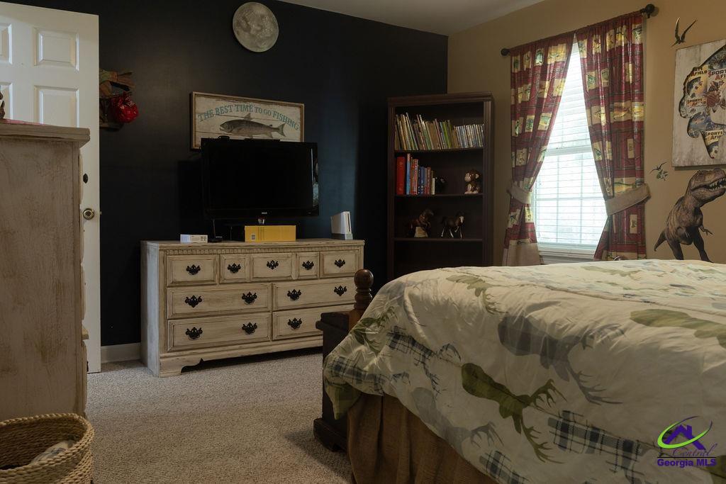 1513 Columbus Highway