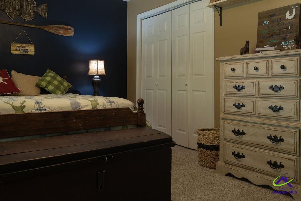 1513 Columbus Highway