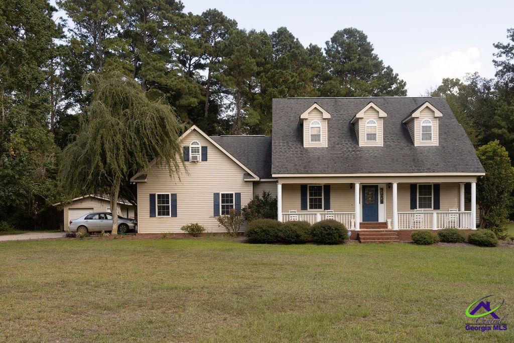 1513 Columbus Highway