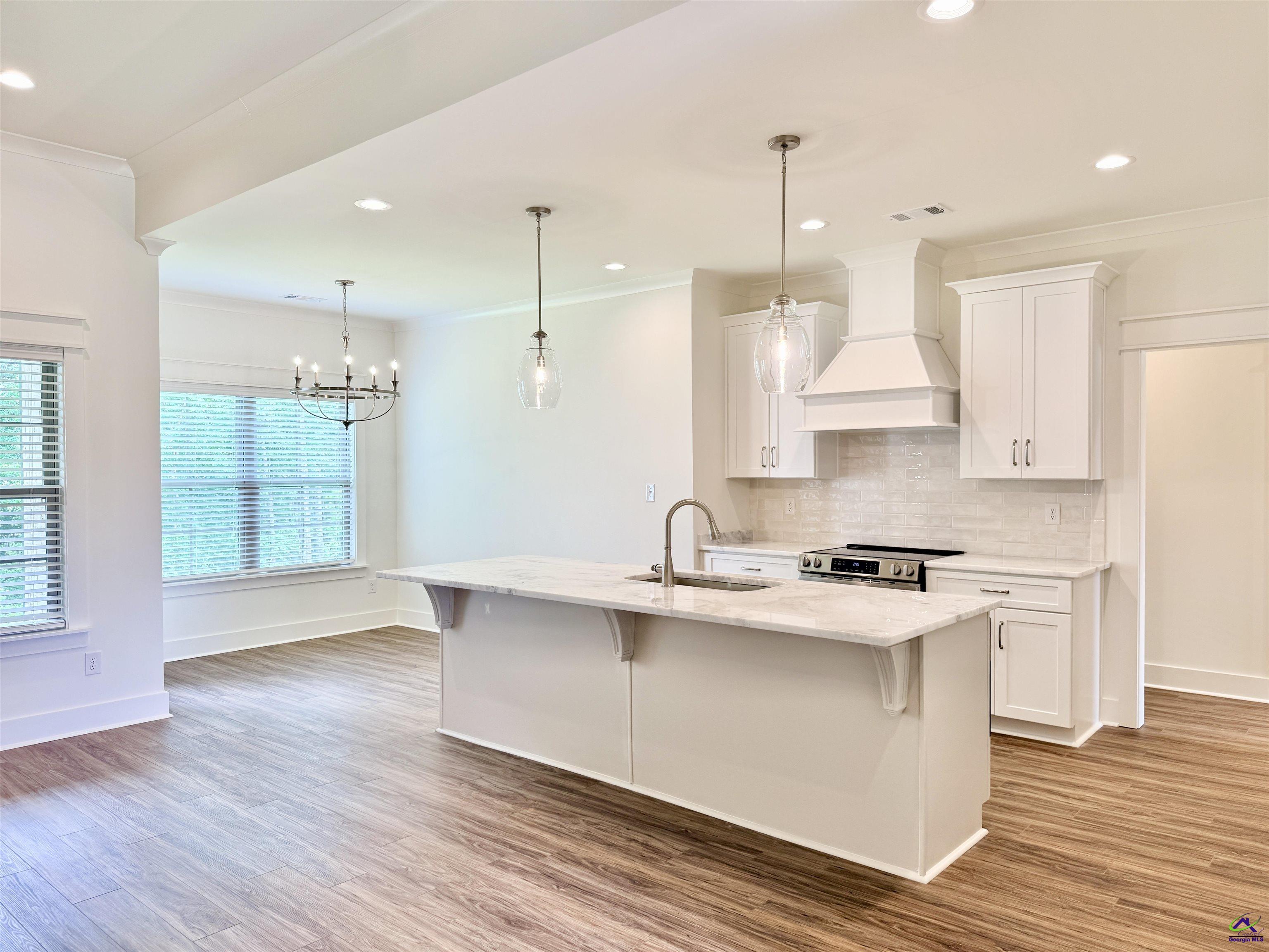 516 Bristleleaf Path